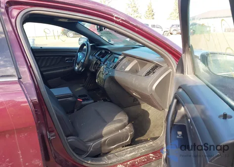 2016 Ford Police Interceptor z USA, uszkodzony, nr VIN 1FAHP2MK5GG114587